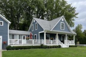 Bayside Manor